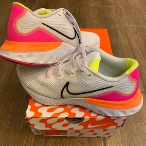 Women’s Nike Renew Run Size 8